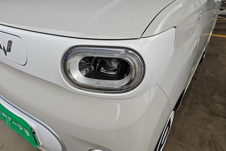 Used Wuling Hongguang MINIEV 2024 3rd Generation 215km Youth Edition Left Front Headlight