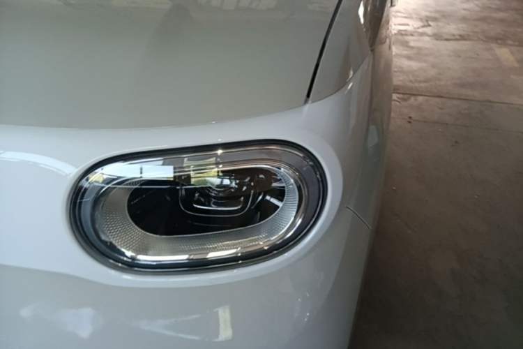 Used Wuling Hongguang MINIEV 2024 3rd Generation 215km Youth Edition Left Front Headlight