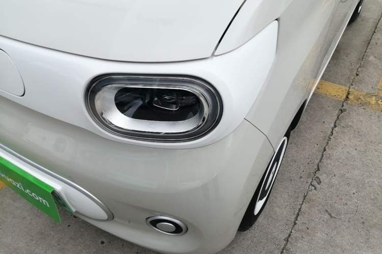 Used Wuling Hongguang MINIEV 2024 3rd Generation 215km Youth Edition Left Front Headlight