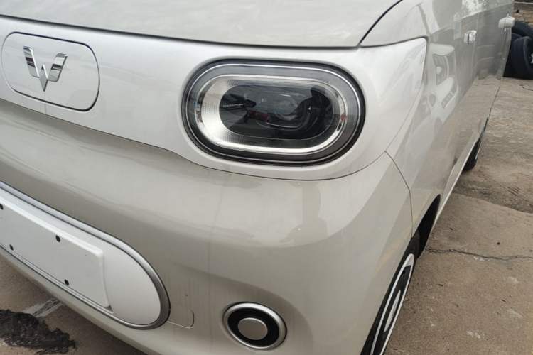 Used Wuling Hongguang MINIEV 2024 3rd Generation 215km Youth Edition Left Front Headlight