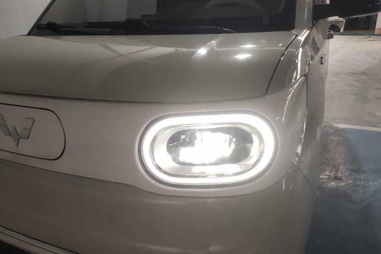 Used Wuling Hongguang MINIEV 2024 3rd Generation 215km Youth Edition Left Front Headlight