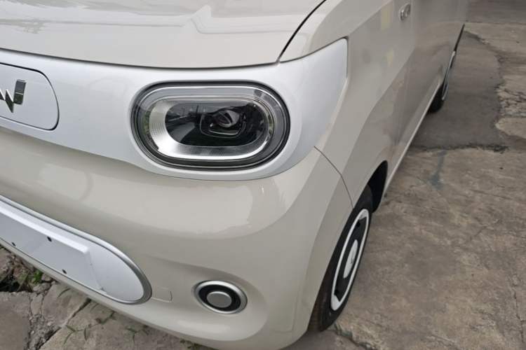 Used Wuling Hongguang MINIEV 2024 3rd Generation 215km Youth Edition Left Front Headlight