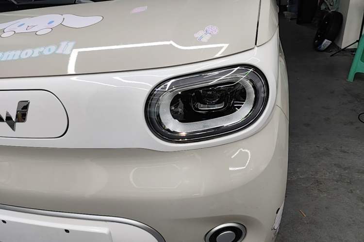 Used Wuling Hongguang MINIEV 2024 3rd Generation 215km Youth Edition Left Front Headlight