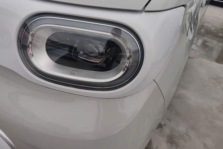 Used Wuling Hongguang MINIEV 2024 3rd Generation 215km Youth Edition Left Front Headlight