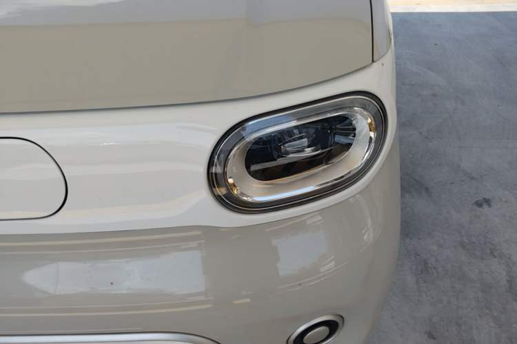 Used Wuling Hongguang MINIEV 2024 3rd Generation 215km Youth Edition Left Front Headlight