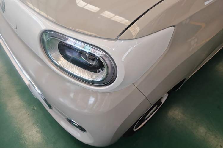 Used Wuling Hongguang MINIEV 2024 3rd Generation 170 km Left Front Headlight