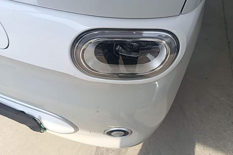 Used Wuling Hongguang MINIEV 2024 3rd Generation 215km Youth Edition Left Front Headlight
