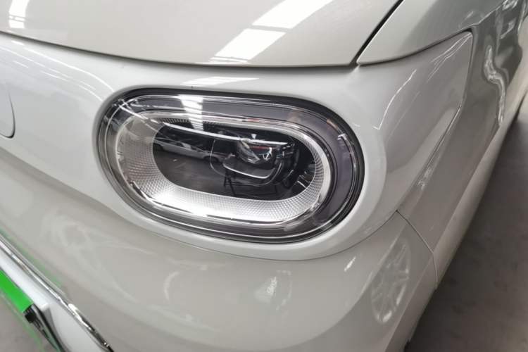 Used Wuling Hongguang MINIEV 2024 3rd Generation 215km Advanced Version Left Front Headlight