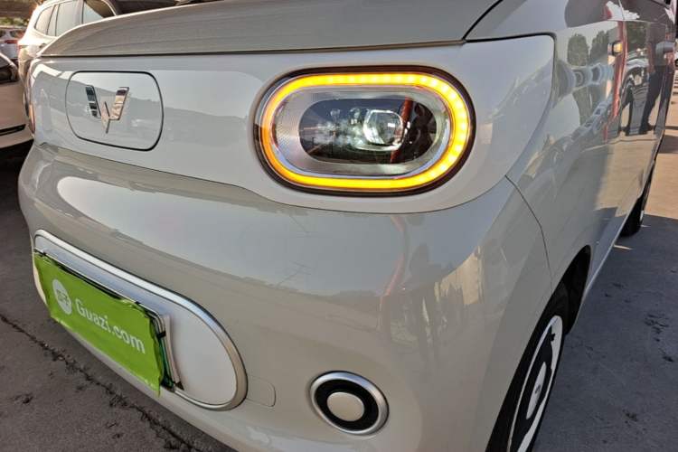Used Wuling Hongguang MINIEV 2024 3rd Generation 215km Youth Edition Left Front Headlight