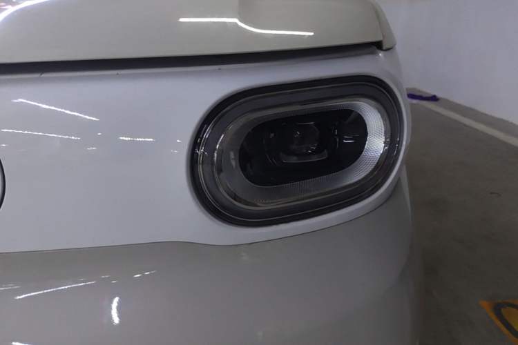 Used Wuling Hongguang MINIEV 2024 3rd Generation 215km Advanced Version Left Front Headlight