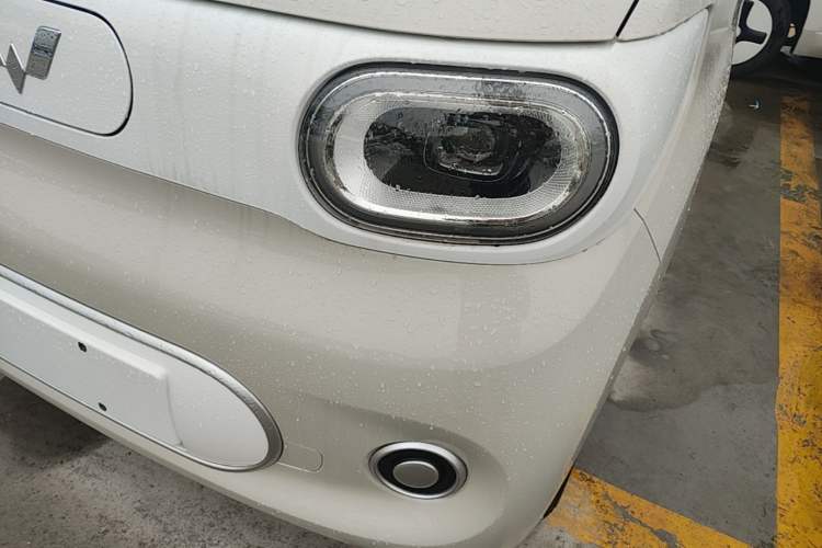 Used Wuling Hongguang MINIEV 2024 3rd Generation 215km Youth Edition Left Front Headlight