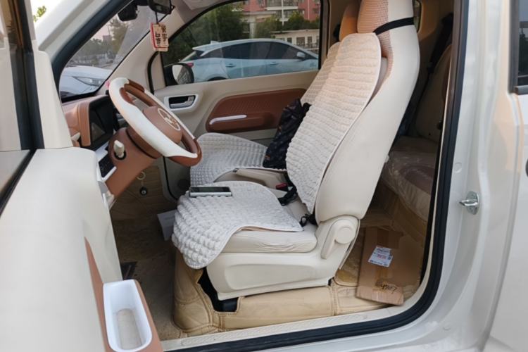 Used Wuling Hongguang MINIEV 2024 3rd Generation 215km Youth Edition Left Front Seat