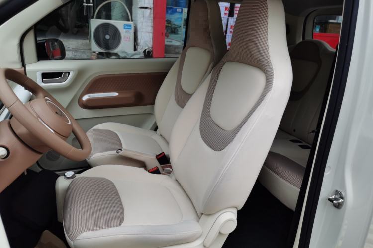 Used Wuling Hongguang MINIEV 2024 3rd Generation 215km Advanced Version Left Front Seat