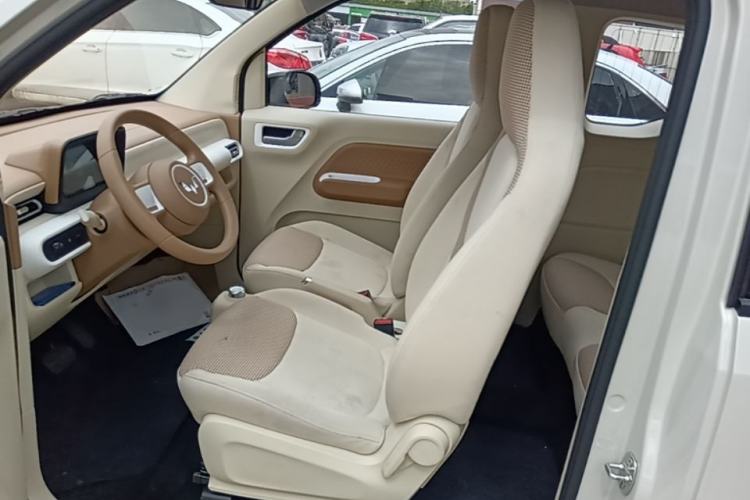 Used Wuling Hongguang MINIEV 2024 3rd Generation 215km Youth Edition Left Front Seat