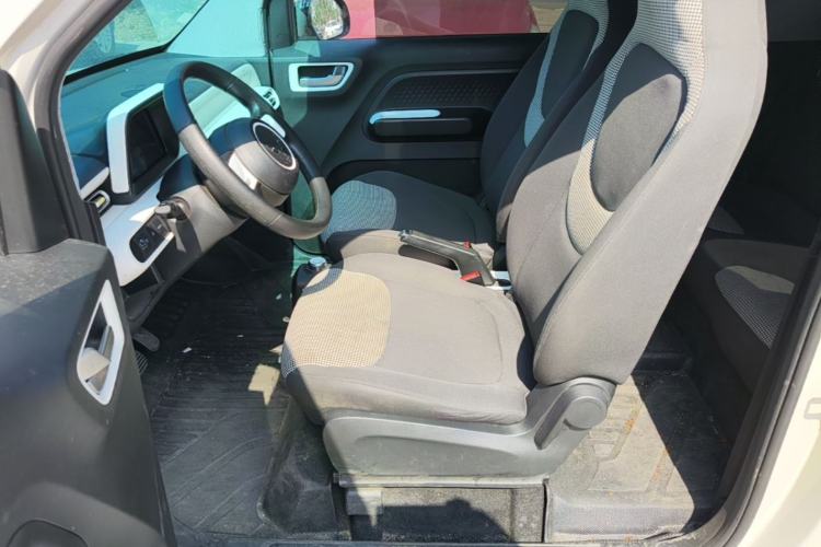 Used Wuling Hongguang MINIEV 2024 3rd Generation 215km Youth Edition Left Front Seat
