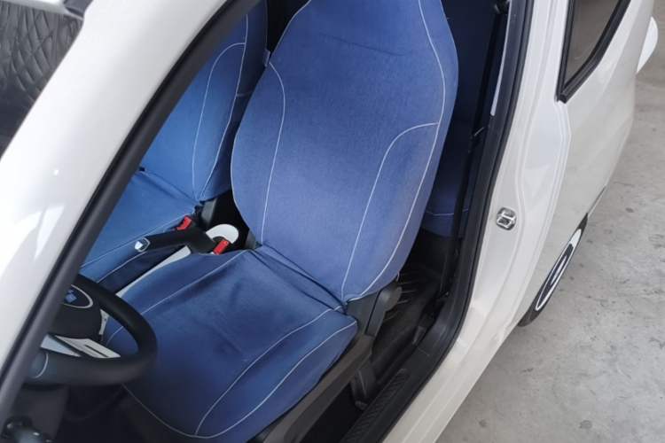 Used Wuling Hongguang MINIEV 2024 3rd Generation 215km Youth Edition Left Front Seat
