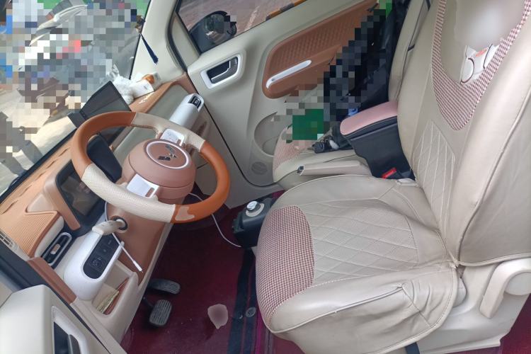 Used Wuling Hongguang MINIEV 2024 3rd Generation 215km Youth Edition Left Front Seat