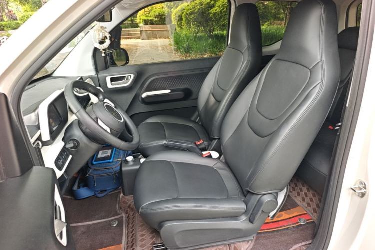 Used Wuling Hongguang MINIEV 2024 3rd Generation 215km Youth Edition Left Front Seat
