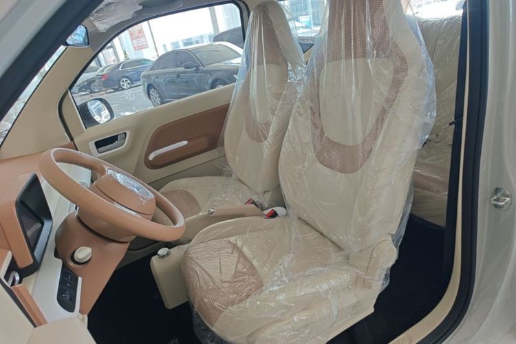 Used Wuling Hongguang MINIEV 2024 3rd Generation 215km Youth Edition Left Front Seat