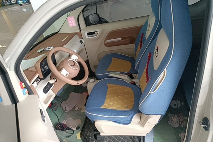 Used Wuling Hongguang MINIEV 2024 3rd Generation 215km Youth Edition Left Front Seat