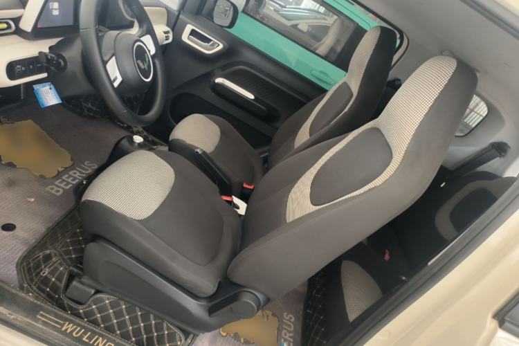 Used Wuling Hongguang MINIEV 2024 3rd Generation 215km Advanced Version Left Front Seat