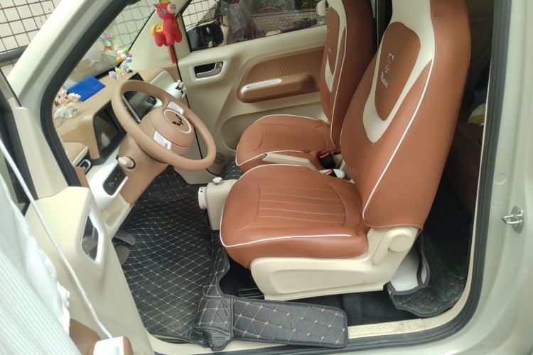 Used Wuling Hongguang MINIEV 2024 3rd Generation 215km Youth Edition Left Front Seat