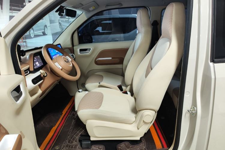 Used Wuling Hongguang MINIEV 2024 3rd Generation 215km Youth Edition Left Front Seat