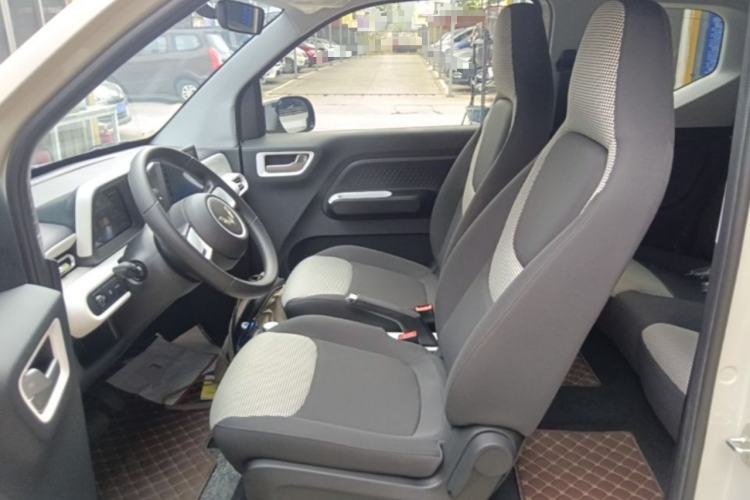 Used Wuling Hongguang MINIEV 2024 3rd Generation 215km Youth Edition Left Front Seat