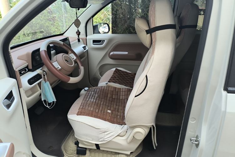 Used Wuling Hongguang MINIEV 2024 3rd Generation 215km Youth Edition Left Front Seat