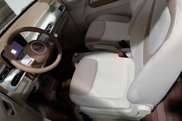 Used Wuling Hongguang MINIEV 2024 3rd Generation 215km Youth Edition Left Front Seat
