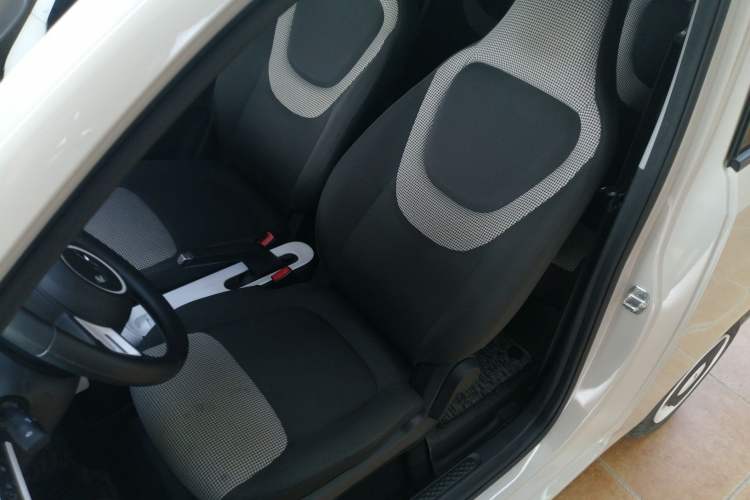 Used Wuling Hongguang MINIEV 2024 3rd Generation 215km Youth Edition Left Front Seat