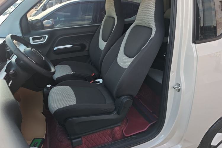 Used Wuling Hongguang MINIEV 2024 3rd Generation 215km Advanced Version Left Front Seat