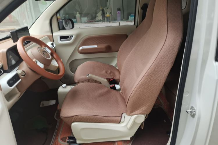Used Wuling Hongguang MINIEV 2024 3rd Generation 215km Youth Edition Left Front Seat