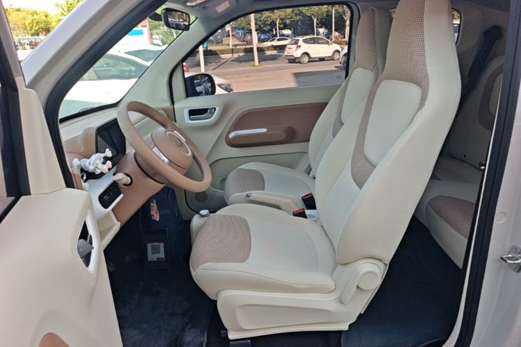 Used Wuling Hongguang MINIEV 2024 3rd Generation 215km Youth Edition Left Front Seat