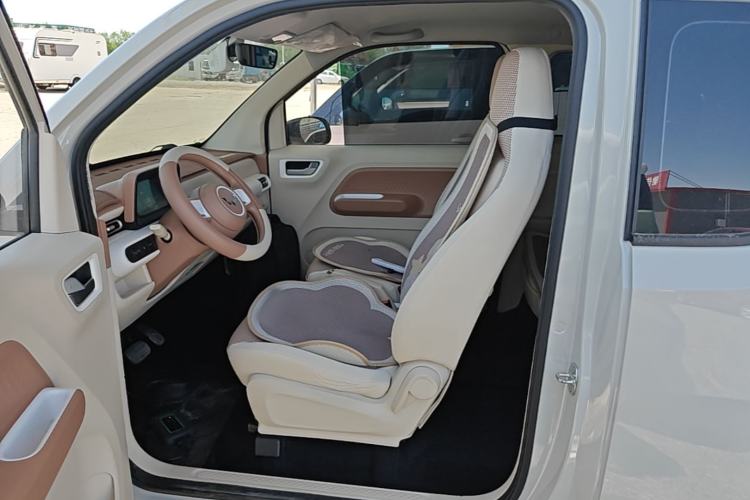 Used Wuling Hongguang MINIEV 2024 3rd Generation 215km Youth Edition Left Front Seat