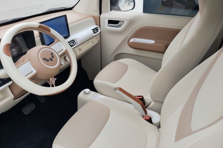 Used Wuling Hongguang MINIEV 2024 3rd Generation 215km Youth Edition Left Front Seat