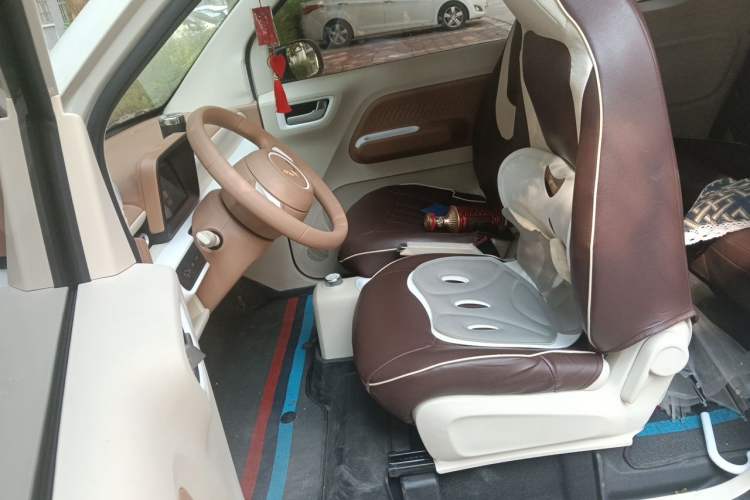 Used Wuling Hongguang MINIEV 2024 3rd Generation 215km Youth Edition Left Front Seat