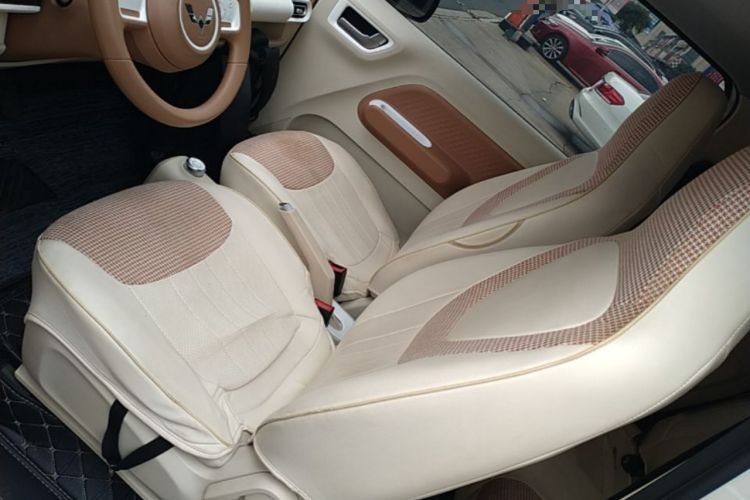 Used Wuling Hongguang MINIEV 2024 3rd Generation 215km Youth Edition Left Front Seat