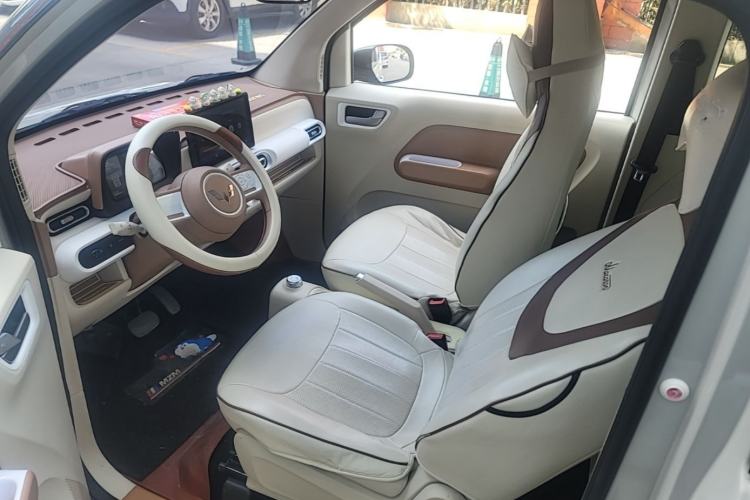 Used Wuling Hongguang MINIEV 2024 3rd Generation 215km Youth Edition Left Front Seat
