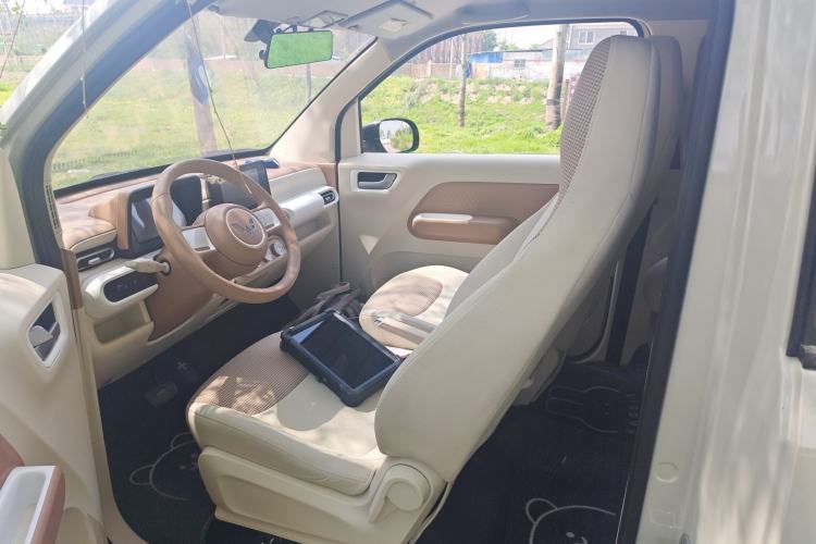 Used Wuling Hongguang MINIEV 2024 3rd Generation 170 km Left Front Seat