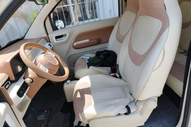 Used Wuling Hongguang MINIEV 2024 3rd Generation 215km Youth Edition Left Front Seat