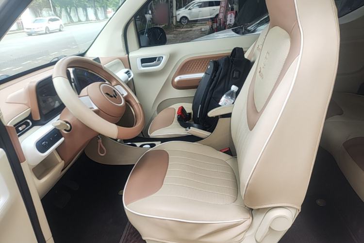 Used Wuling Hongguang MINIEV 2024 3rd Generation 215km Youth Edition Left Front Seat