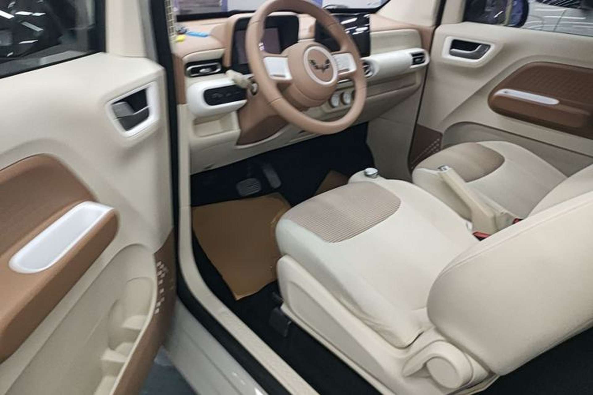 Used Wuling Hongguang MINIEV 2024 3rd Generation 215km Youth Edition Left Front Seat