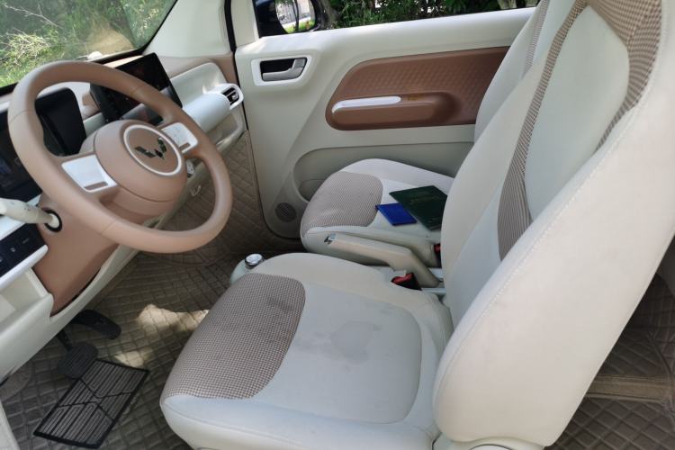 Used Wuling Hongguang MINIEV 2024 3rd Generation 215km Youth Edition Left Front Seat