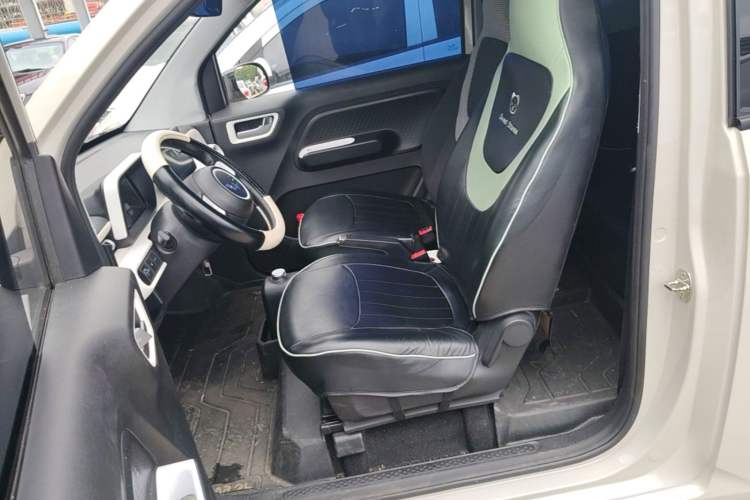 Used Wuling Hongguang MINIEV 2024 3rd Generation 215km Youth Edition Left Front Seat