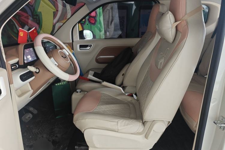 Used Wuling Hongguang MINIEV 2024 3rd Generation 170 km Left Front Seat