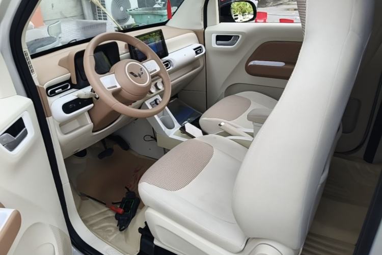 Used Wuling Hongguang MINIEV 2024 3rd Generation 215km Youth Edition Left Front Seat