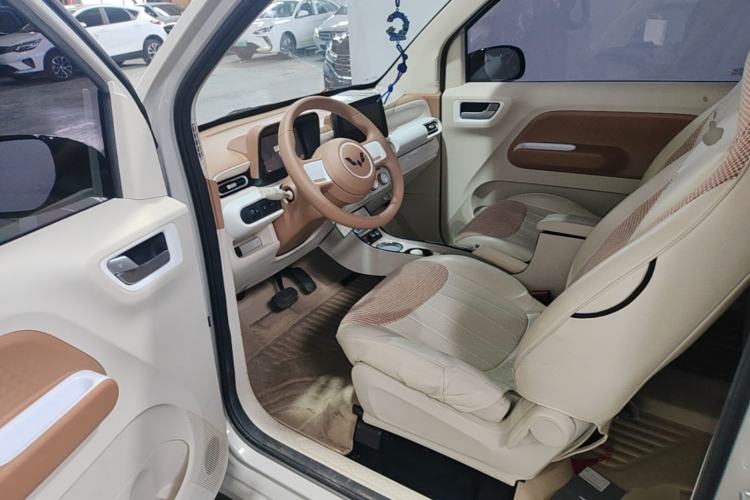 Used Wuling Hongguang MINIEV 2024 3rd Generation 215km Youth Edition Left Front Seat