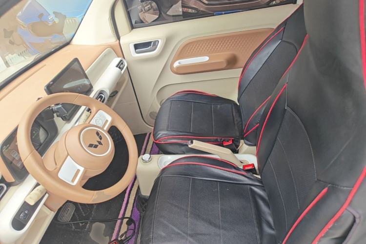 Used Wuling Hongguang MINIEV 2024 3rd Generation 215km Youth Edition Left Front Seat