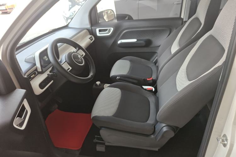 Used Wuling Hongguang MINIEV 2024 3rd Generation 215km Youth Edition Left Front Seat